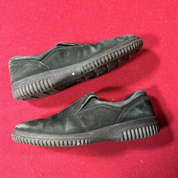 Ecco soft womens slip ons - Picture 2 of 4